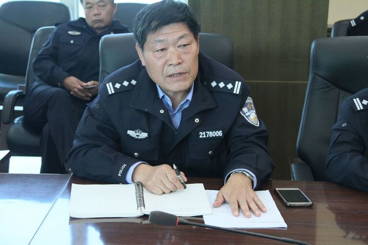 5bc69550e4469.jpg c82bfbd2ea1000018ff415b1269b1fed.jpg