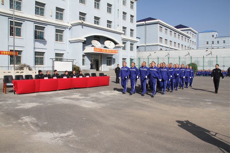 5bd1552338098.jpg 656258adba7c447390ea83ae51a29e3f.jpg