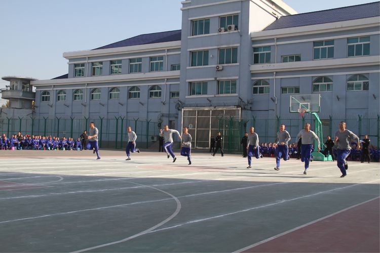 5bd155b3bade9.jpg 9e22e271804246469331102330d2f622.jpg