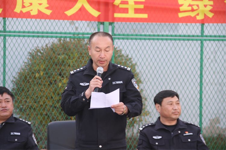 5bd155e7443c5.jpg d3f9ab86e164495082f5230604670a8e.jpg