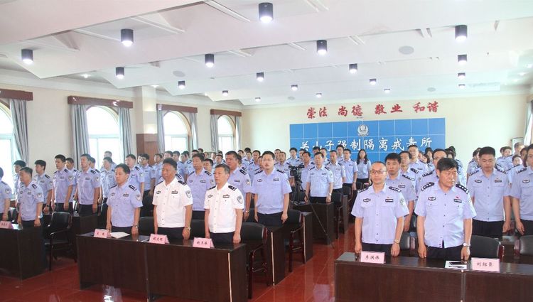 5be9273cd214a.jpg c80aed31ac100001783d14f019631b94.jpg