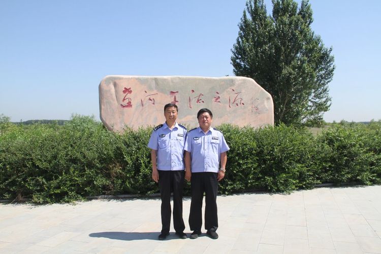 5be929237d4a3.jpg c80aeb472480000169e6f7a0ba70afb0.jpg