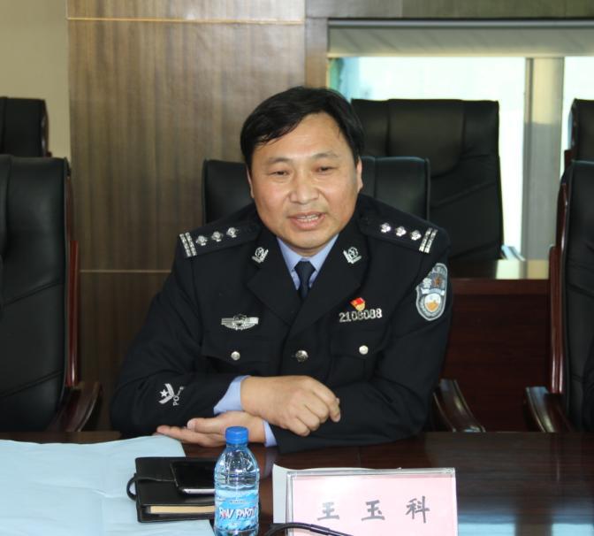 5becb4d2f401d.jpg c837ad84cfd000013f691750127cbd80.jpg