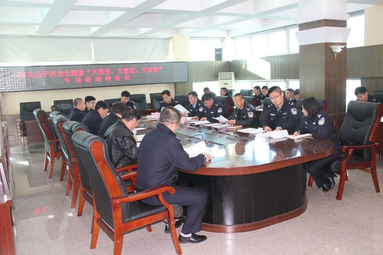 5bee53f84de64.jpg c838364eb96000018c2689401da91ec0.jpg